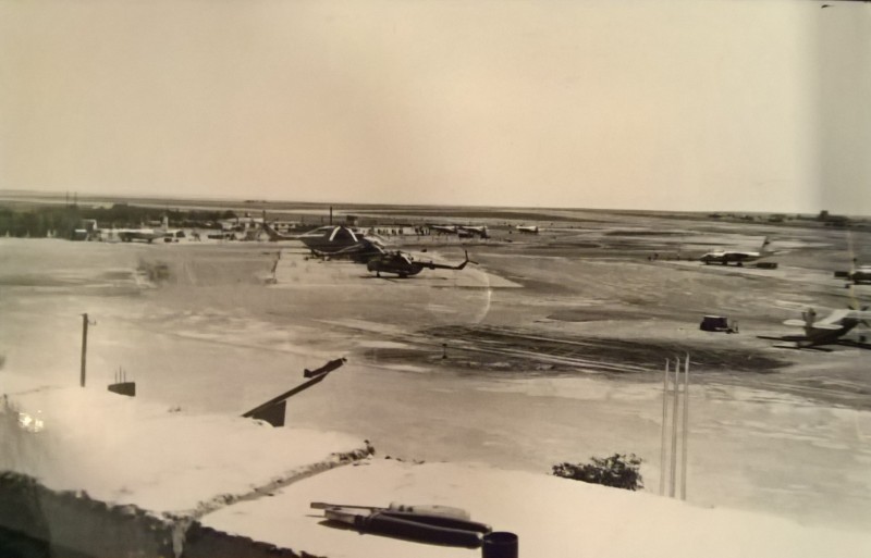 Вид с крыши казармы на аэродром